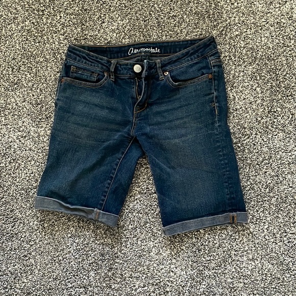 Aeropostale size 2 dark denim Bermuda shorts - Picture 1 of 2